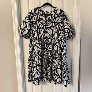 Chico's Black and White Leaf Pattern Dress